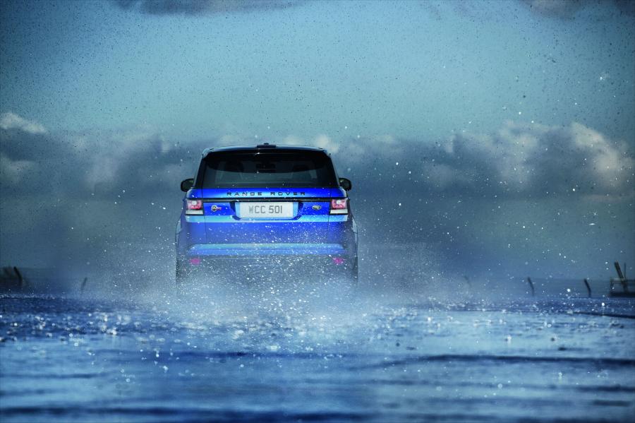  Land Rover Range Rover Sport SVR 2015 года  (фото 12 из 60)